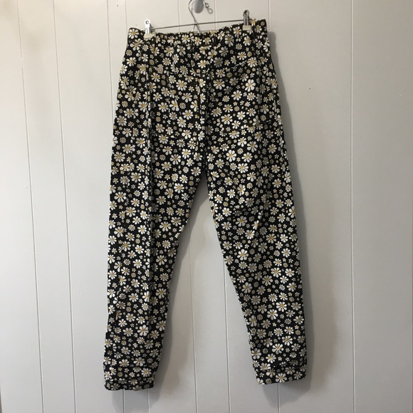 🌼SOLD🌼BBP Black Lazy Daisy Pants - Picture 6 of 6